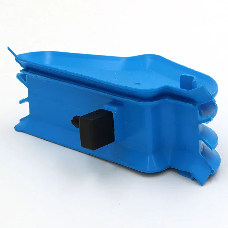 Pourquoi les bornes surmoulées en caoutchouc de silicone liquide automobile deviennent-elles essentielles pour la connectivité des véhicules modernes ?